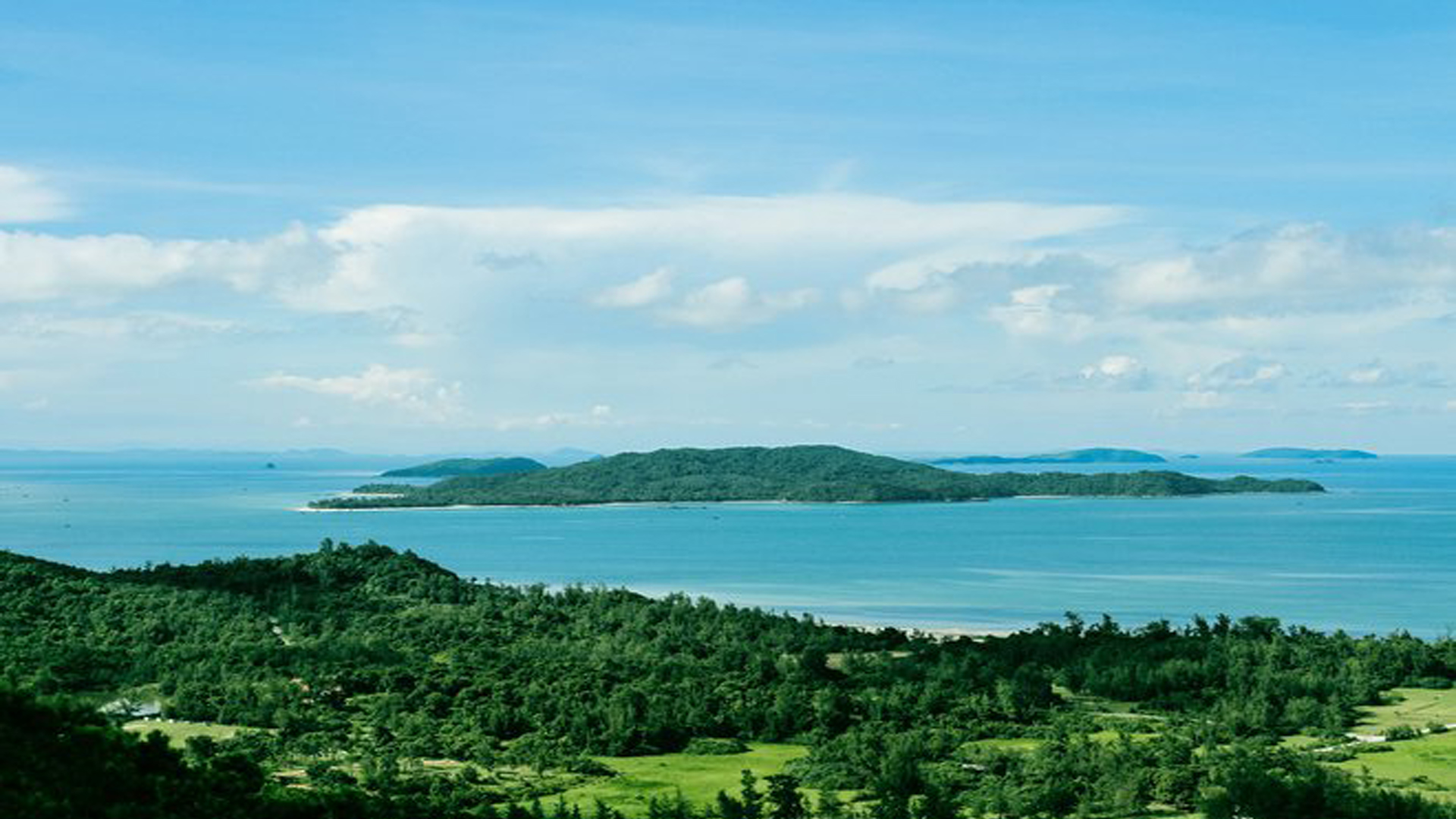 Cô Tô Con: Paradise in Viet Nam